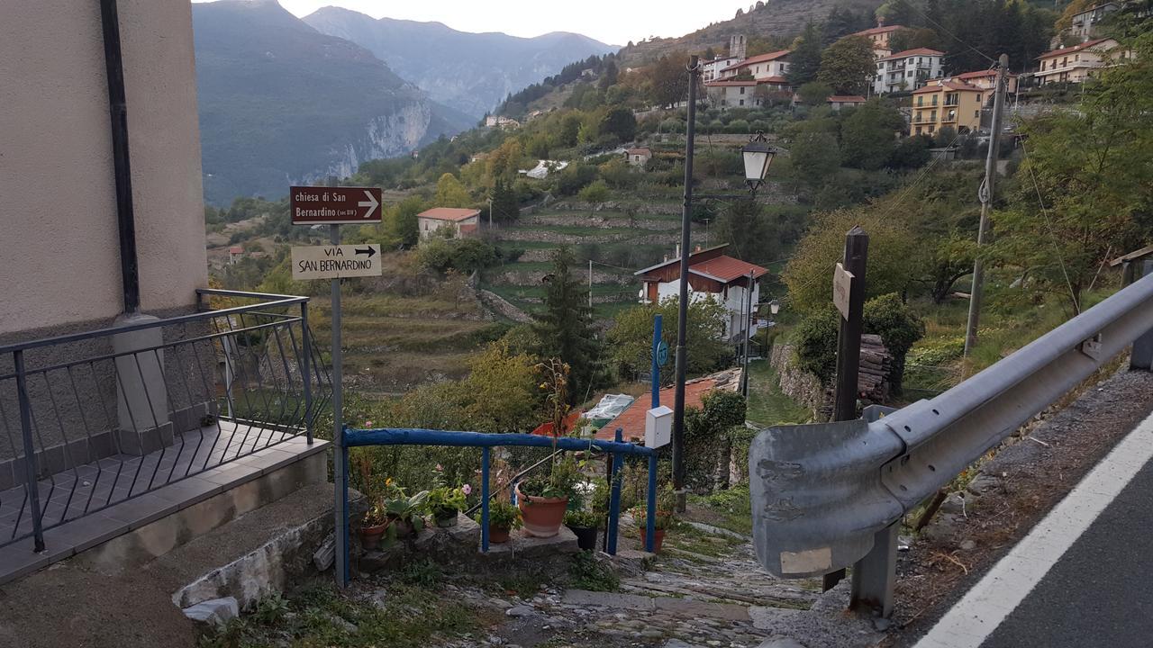 Вилла Casa Vacanze Da Oscar Триора Экстерьер фото